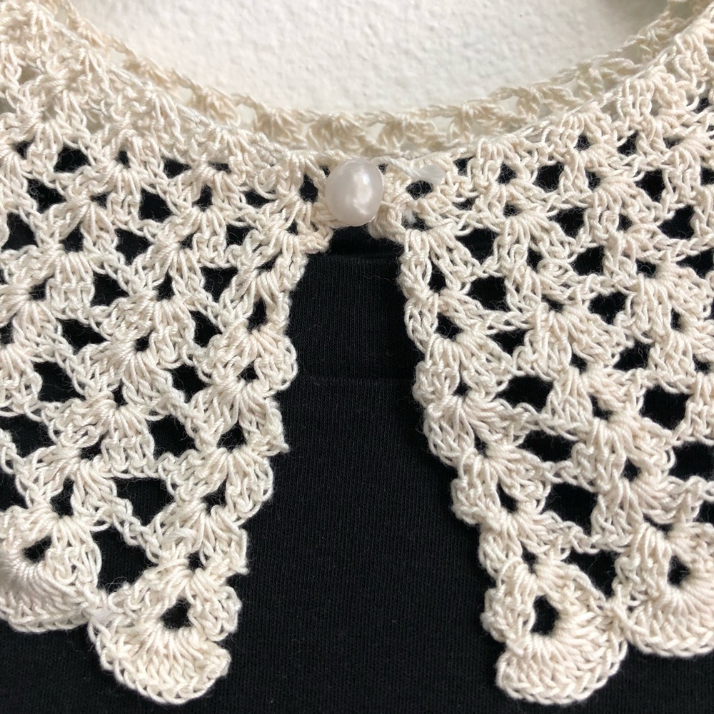 Vintage handmade crochet collar